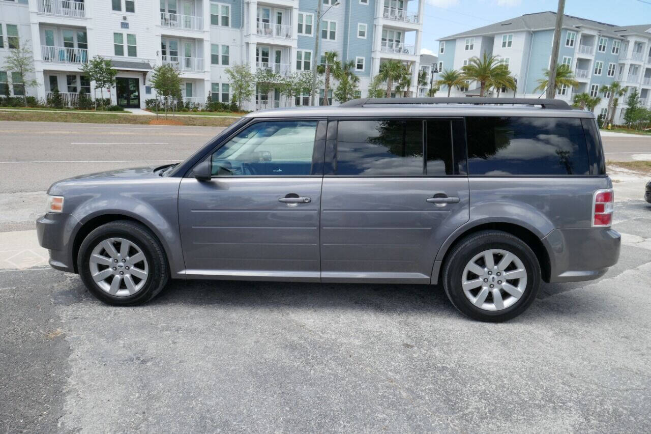 2009 FORD Flex SE Crossover 4dr For Sale in Oakfield NY by Crazy Cheap