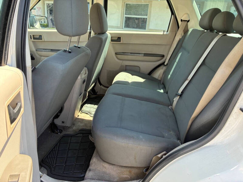 2009 Ford Escape XLS