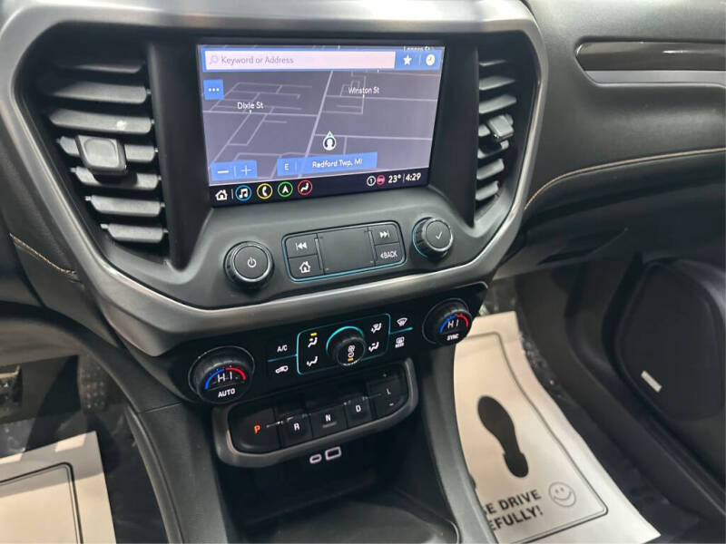 2021 GMC Acadia AT4