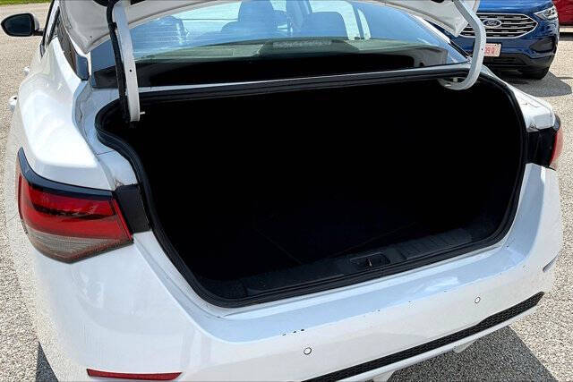 2024 Nissan Sentra SV