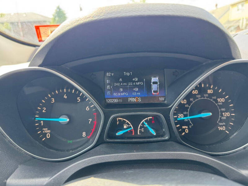 2017 Ford Escape SE - Photo 9