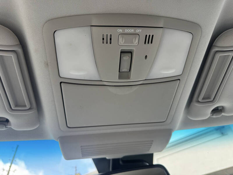 2017 Nissan Armada Platinum