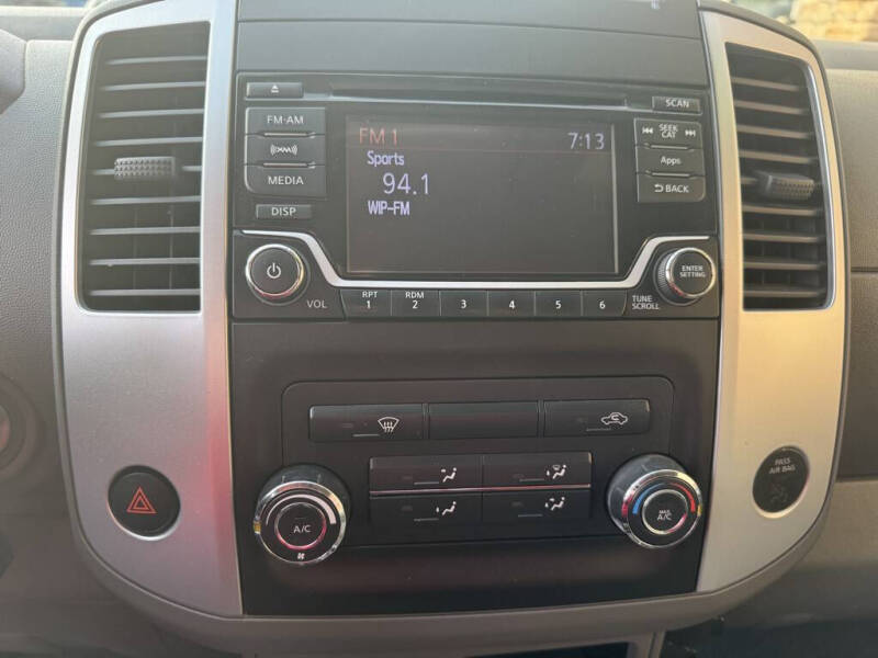 2015 Nissan Frontier SV