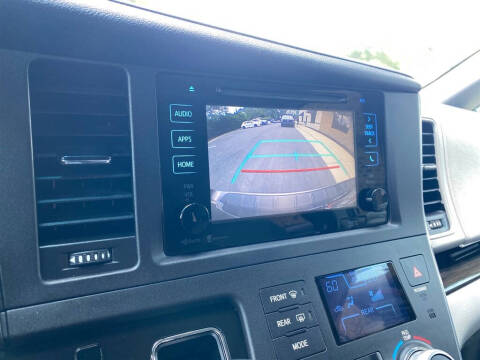 2015 Toyota Sienna