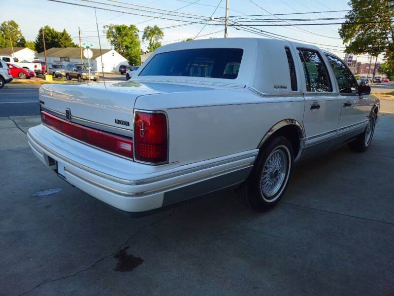 1994 Lincoln Town Car Executive