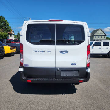 2025 Ford Transit 250