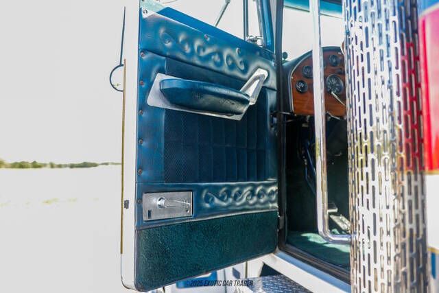 1985 Peterbilt 359