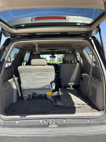 2005 Toyota Sequoia Limited