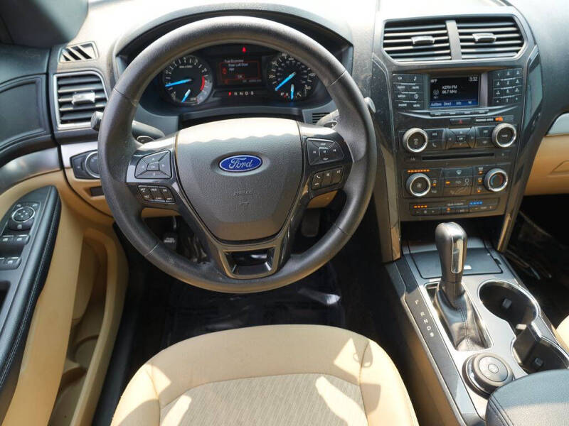 2017 Ford Explorer