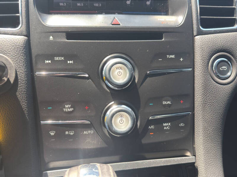 2013 Ford Taurus SEL