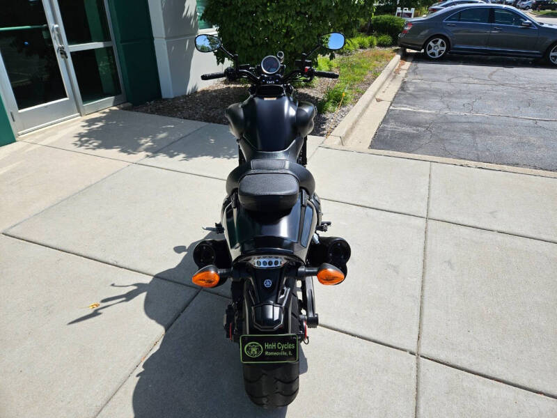 2019 Yamaha VMAX Matte Raven Black