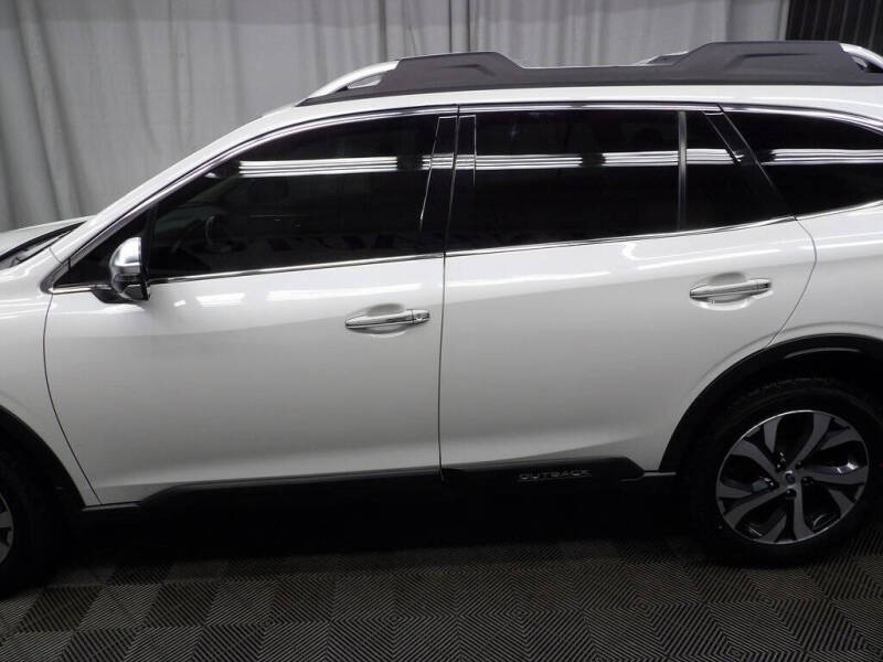 2022 Subaru Outback Touring XT