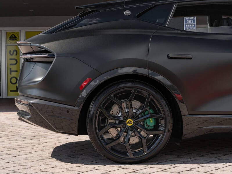 2025 Lotus Eletre Carbon