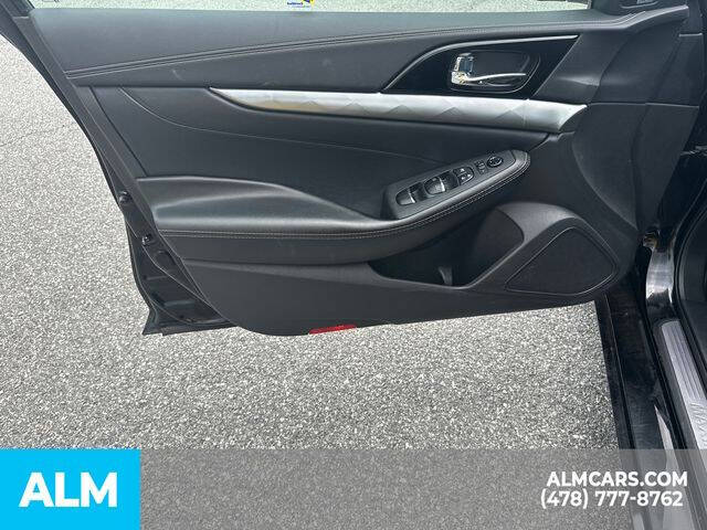 2023 Nissan Maxima
