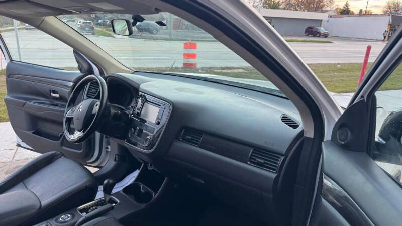 2016 Mitsubishi Outlander