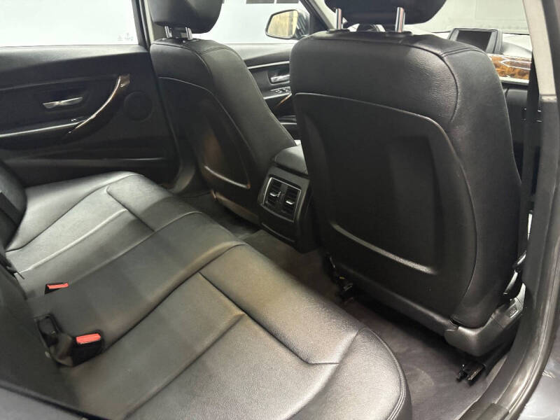 2016 BMW 3 Series 320i xDrive