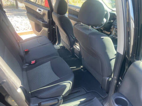 2017 Nissan Pathfinder S