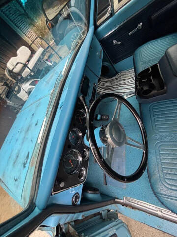 1968 Chevrolet C10 LS, 4L60, 22â€™â€™s, nice