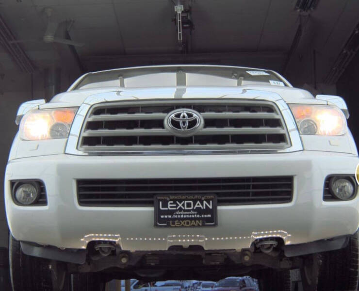 2008 Toyota Sequoia Platinum