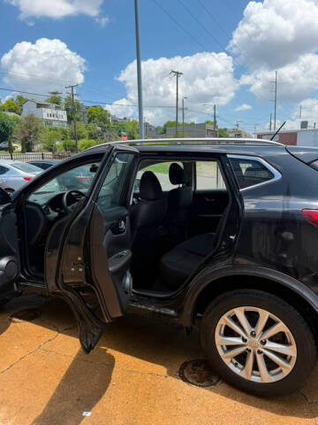 2017 Nissan Rogue Sport SV