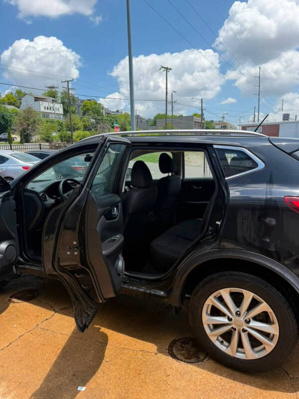 2017 Nissan Rogue Sport SV