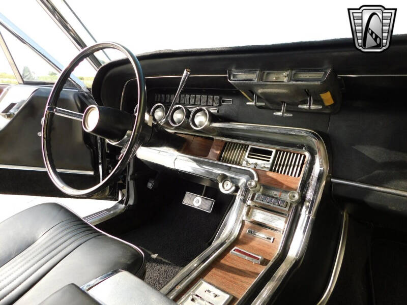 1965 Ford Thunderbird