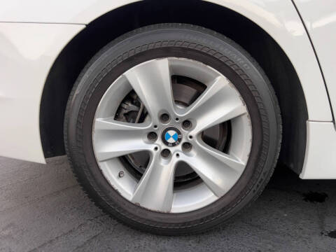 2013 BMW 5 Series 528i
