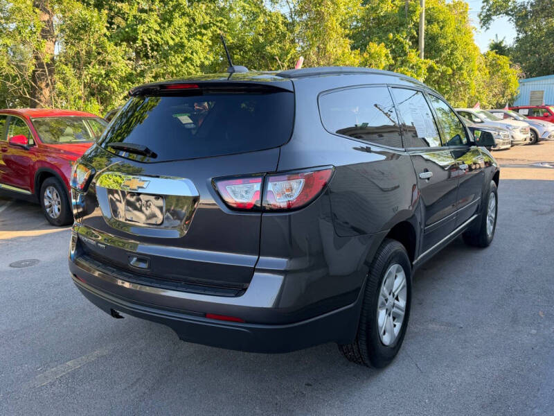 2017 Chevrolet Traverse LS