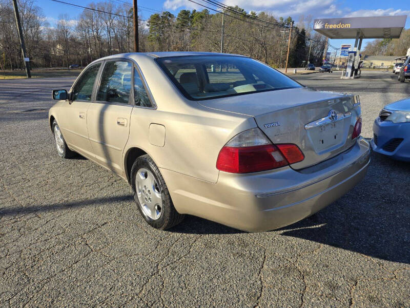 2004 Toyota Avalon XLS