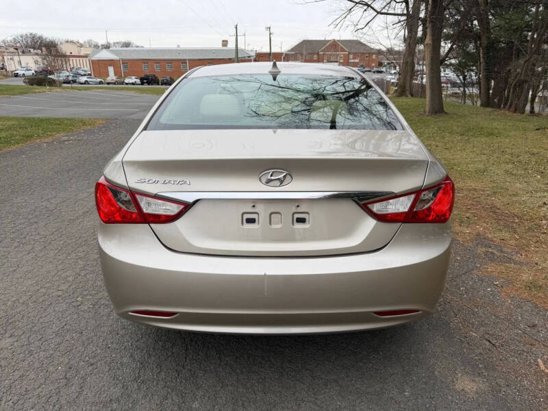 2011 Hyundai Sonata GLS