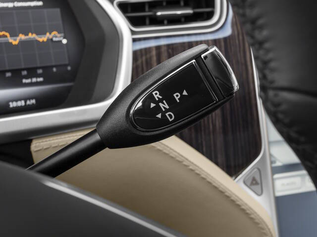 2016 Tesla Model S 70D