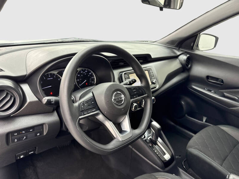 2020 Nissan Kicks S
