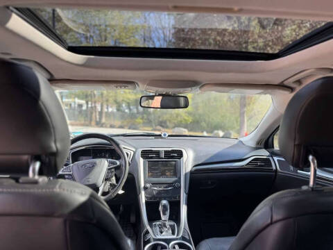 2013 Ford Fusion Hybrid SE