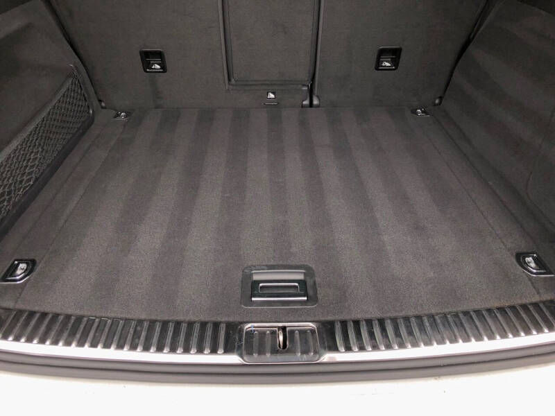 2013 Porsche Cayenne GTS