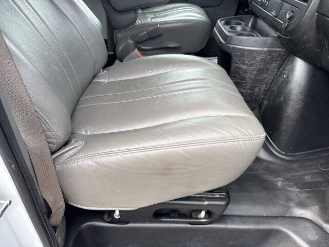 2022 Chevrolet Express 2500