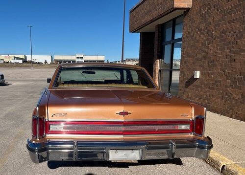 1977 Lincoln Town Car