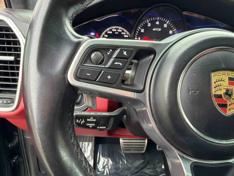 2021 Porsche Cayenne GTS