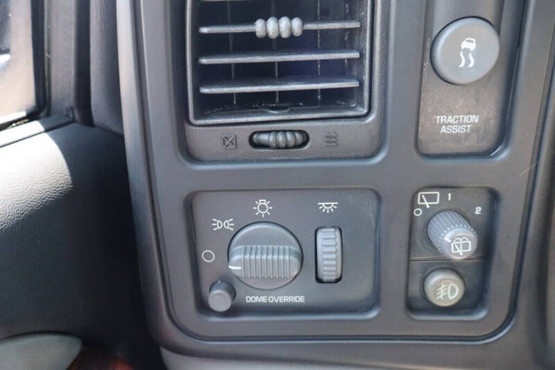 2002 Chevrolet Tahoe LS
