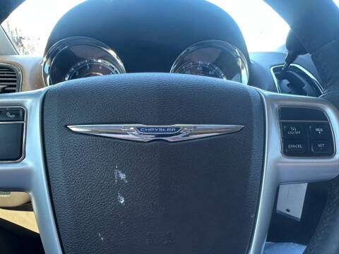 2016 Chrysler Town and Country LX