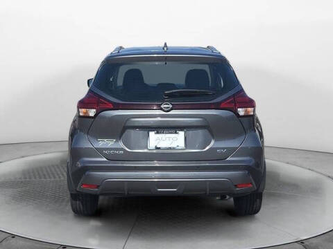 2024 Nissan Kicks SV