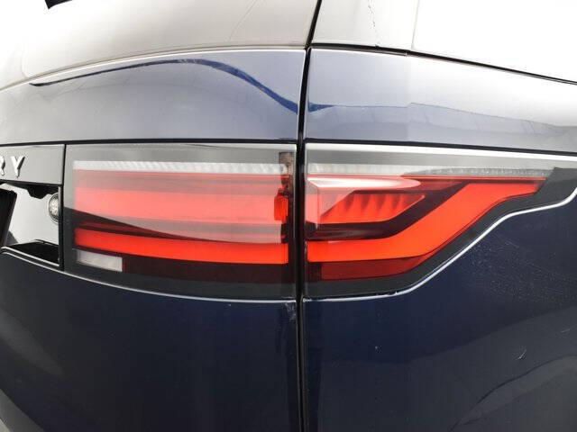 2023 Land Rover Discovery P300 S