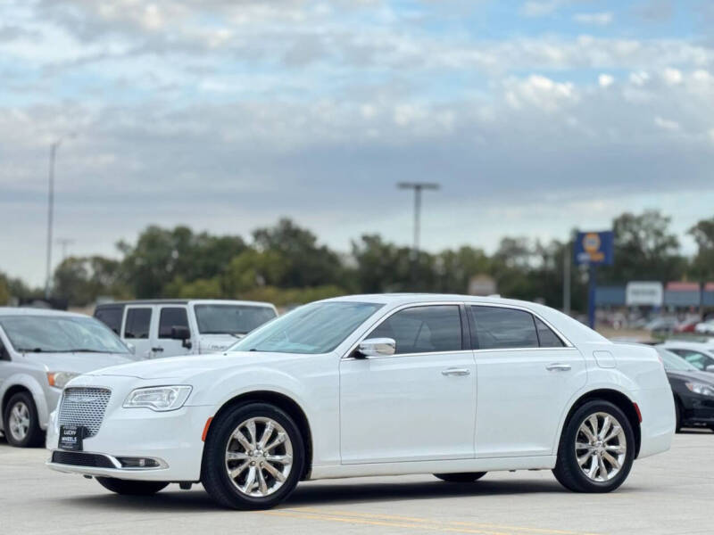 2017 Chrysler 300 C