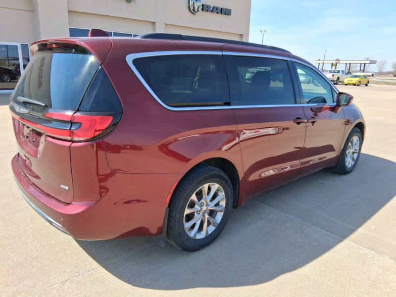 2022 Chrysler Pacifica Touring L