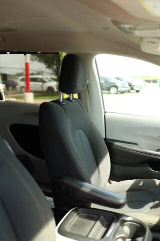 2020 Chrysler Pacifica Touring