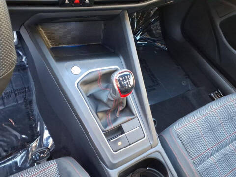 2022 Volkswagen Golf GTI SE