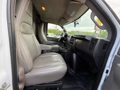 2019 Chevrolet Express 2500