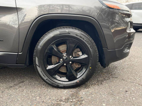 2016 Jeep Cherokee Sport Altitude