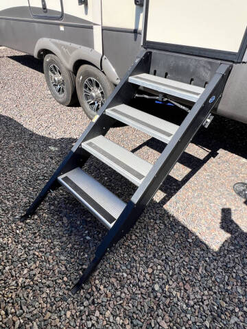 2017 Keystone RV Montana 3810MS-Only 2 Owners