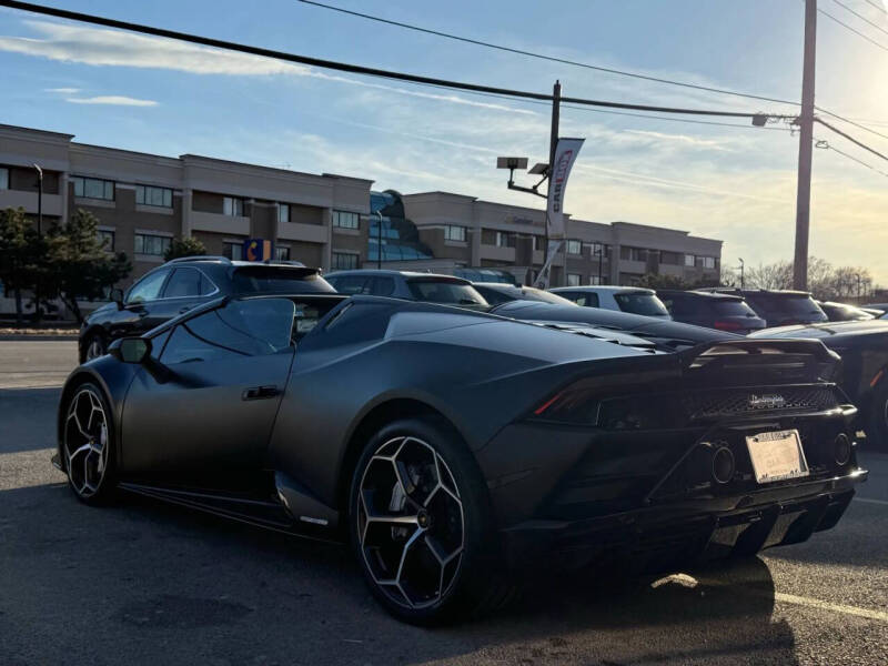 2024 Lamborghini Huracan EVO Spyder