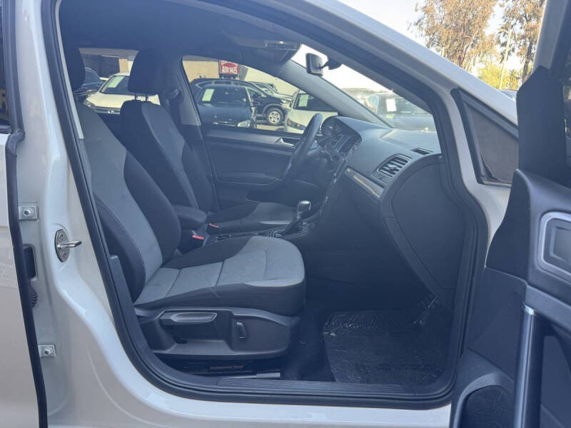 2016 Volkswagen e-Golf SE